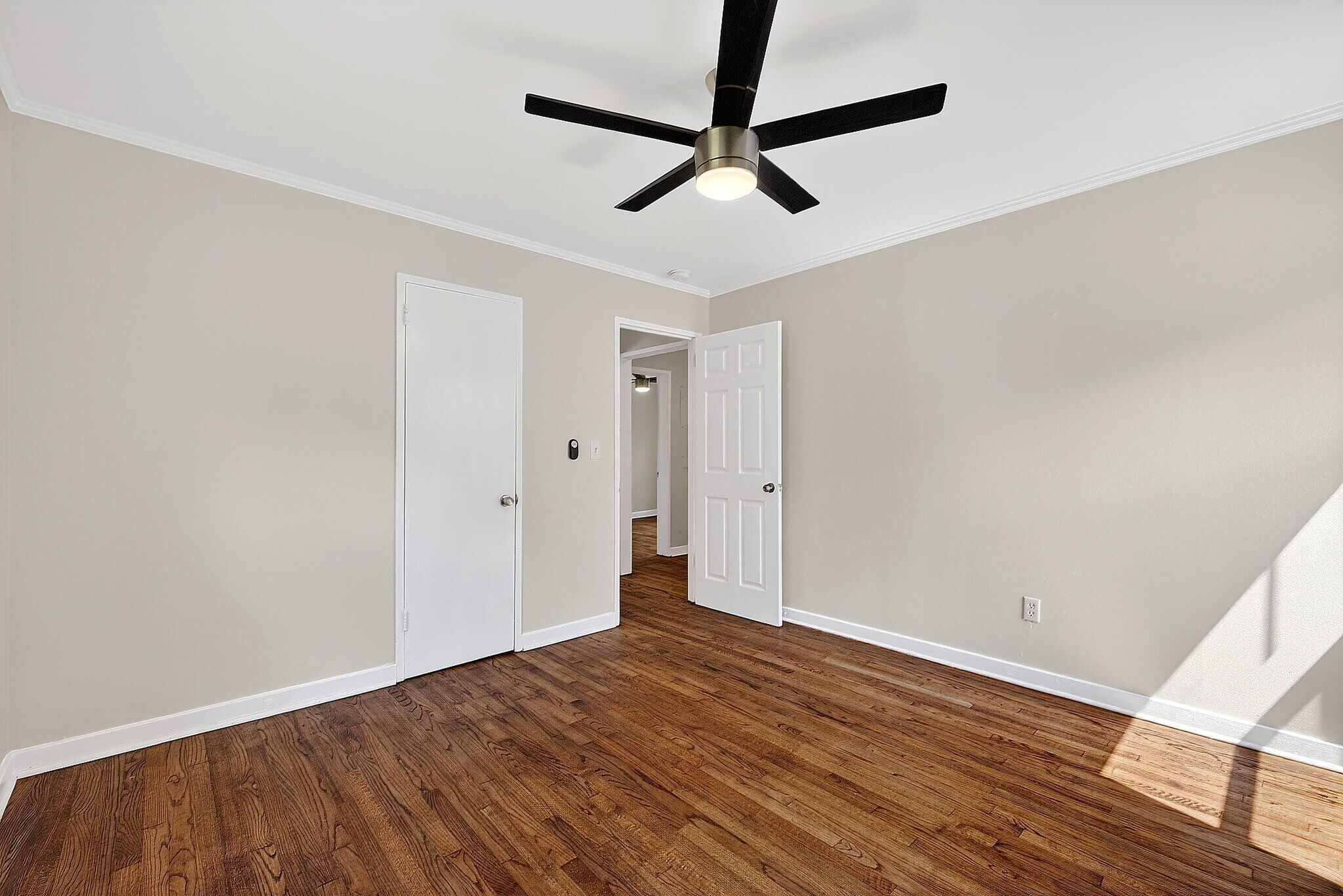 Building Photo - 1310 Kenilworth Dr SW