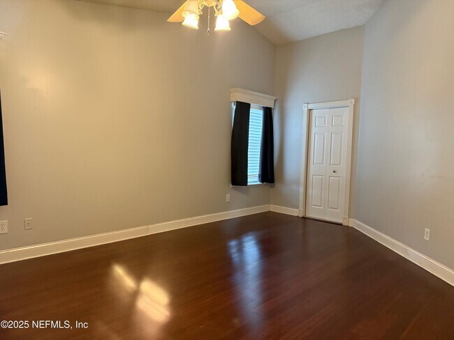 Building Photo - 8562 Echoridge Ct