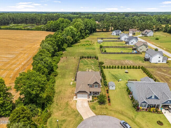 Building Photo - Lease OR Lease to Own