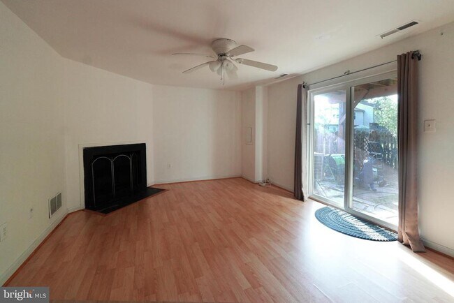 Building Photo - 18819 Birdseye Dr