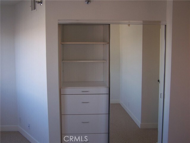 Building Photo - 525 E Seaside Way