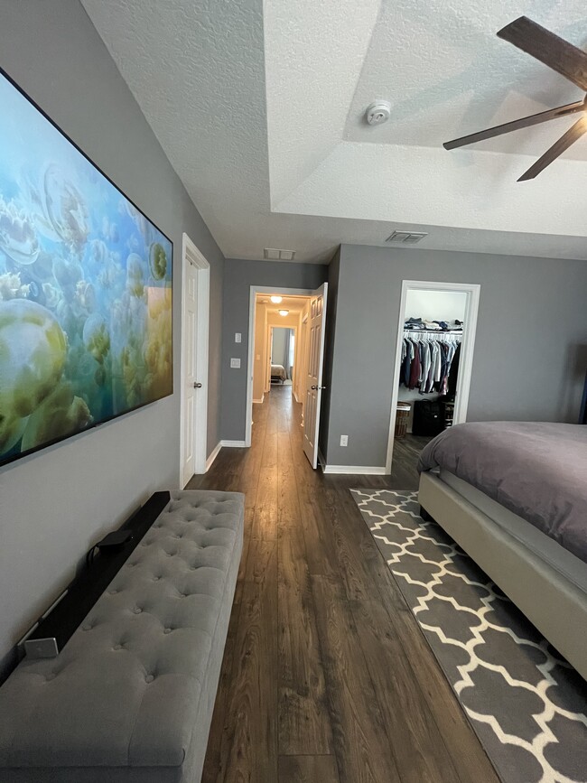 Building Photo - 3561 Brighton Park Cir