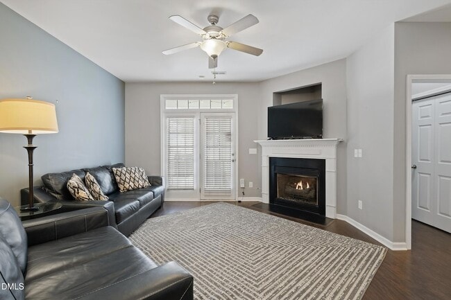 Building Photo - 3646 Olympia Dr