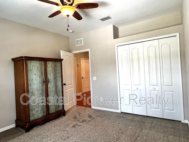Building Photo - 9524 Greenpointe Dr
