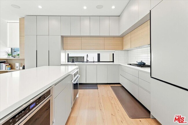 Building Photo - 6077 1/2 Horner St