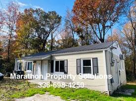 Building Photo - 1211 Gatewood Ave