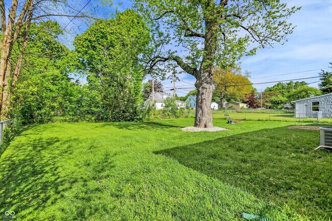 Building Photo - 6742 Hillside Ave