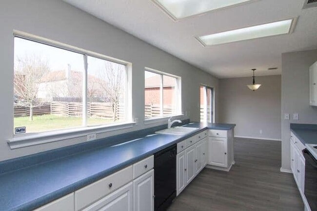Building Photo - 12912 Latchwood Ln