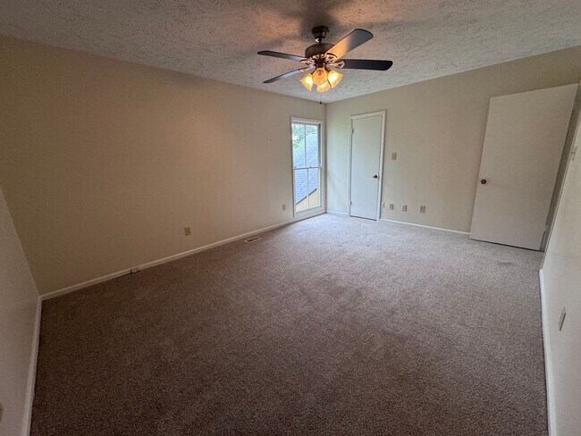 Building Photo - 4603 Dow Ct