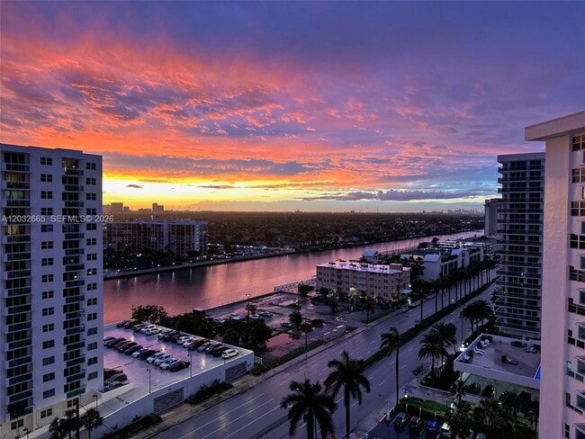 Building Photo - 3001 S Ocean Dr