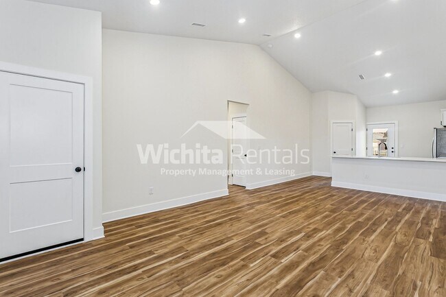 Building Photo - 1738-1738 S Hickory Creek St