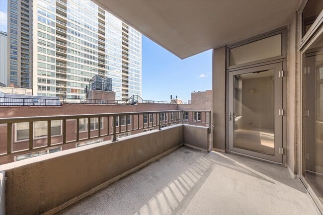 Building Photo - 530 N Lake Shore Dr