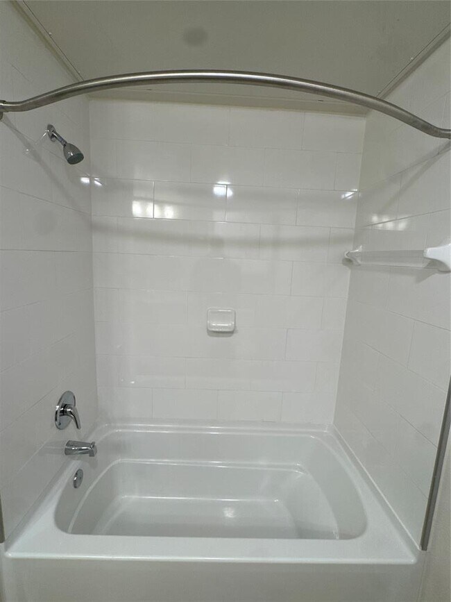 Building Photo - 691 Union Chapel Rd