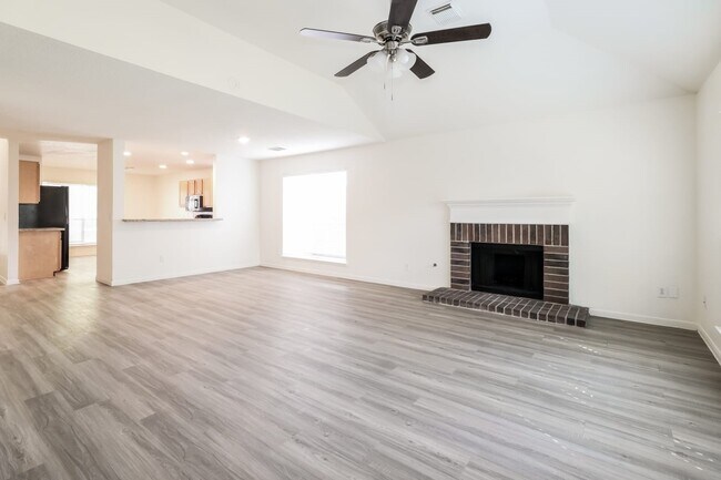 Building Photo - 5742 Forest Timbers Dr