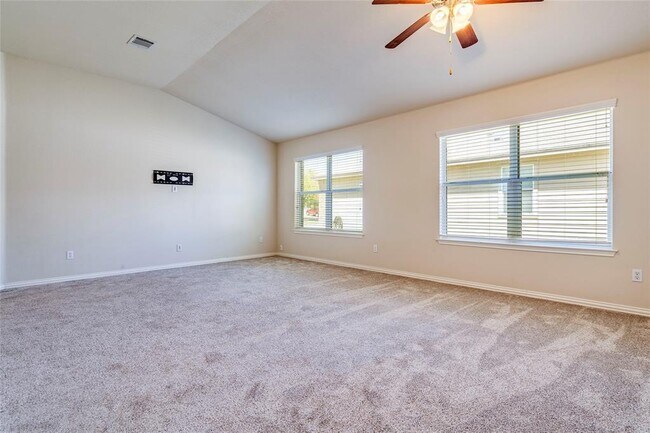 Building Photo - 293 Buckingham Dr