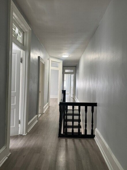 Building Photo - 522 N 58th St
