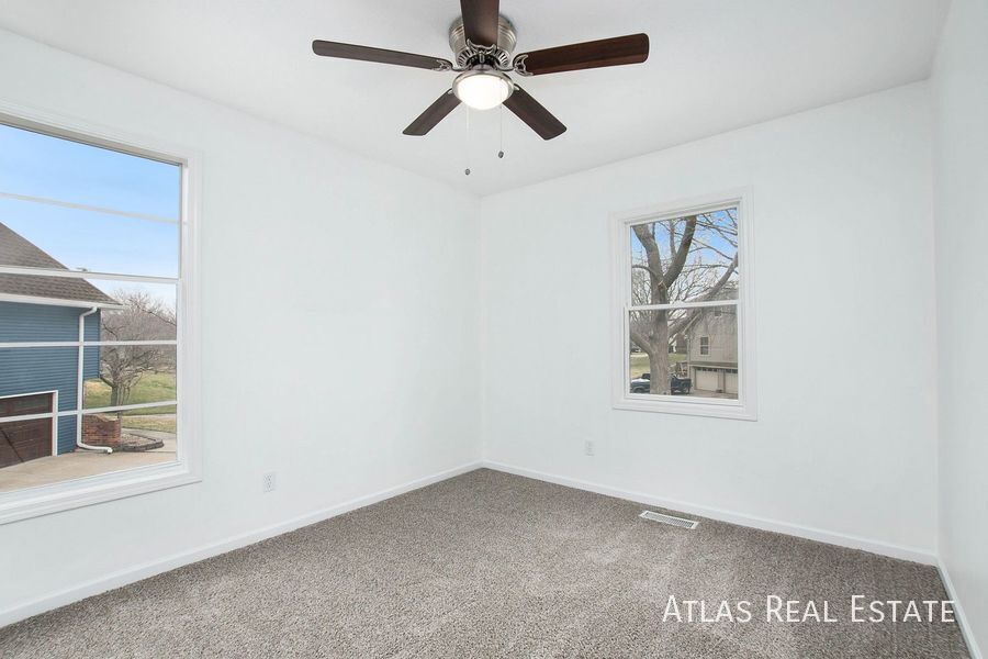 Building Photo - 9700 N Campbell Dr