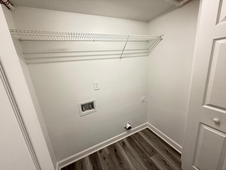 Building Photo - 845 Burns Walk Ct NW