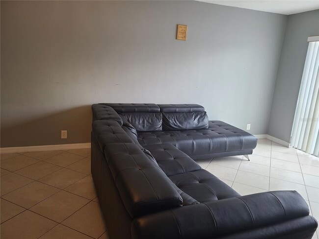 Building Photo - 2763 Woodgate Ln