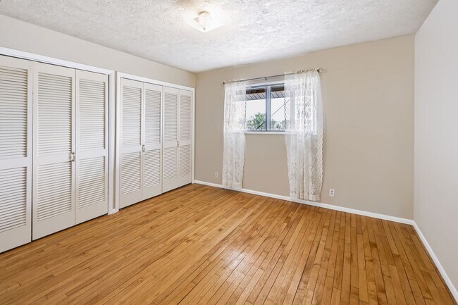 Building Photo - 4980 W 4000 N