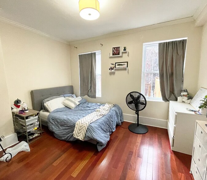 Building Photo - 45 Hemenway St