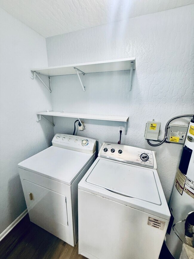 Building Photo - Low-Maintenance 2 Bedroom Condo with Modern Comforts in The Palms Condominium Community