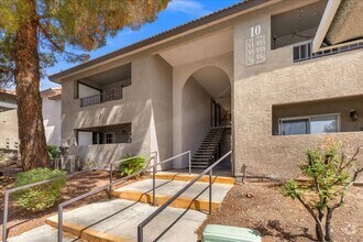 Building Photo - Beautiful 1 Bedroom 1 Bath Condo - Move In...
