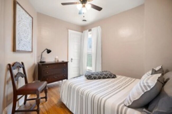 Building Photo - 32 Ferrin Pl