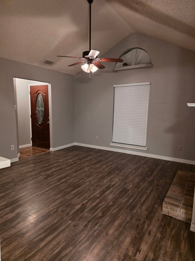 Building Photo - 13112 Rustic Trail