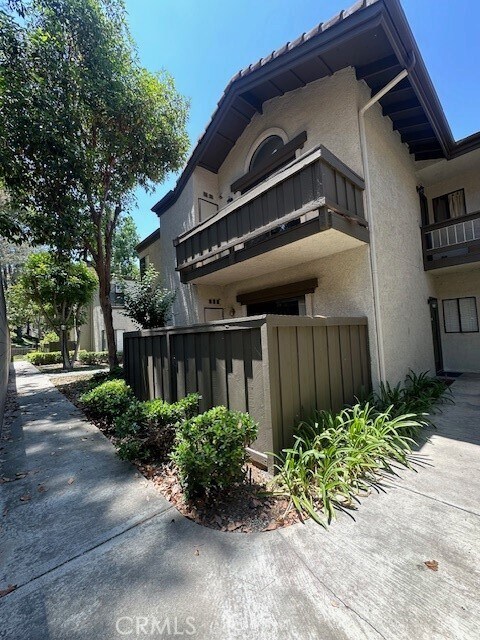 Primary Photo - 22719 Lakeway Dr
