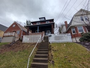 Building Photo - 3 Bedroom 1 Bathroom Single Family Home (G...