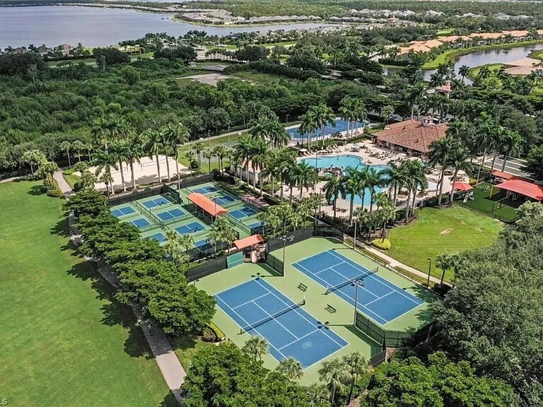 Building Photo - 21379 Bella Terra Blvd