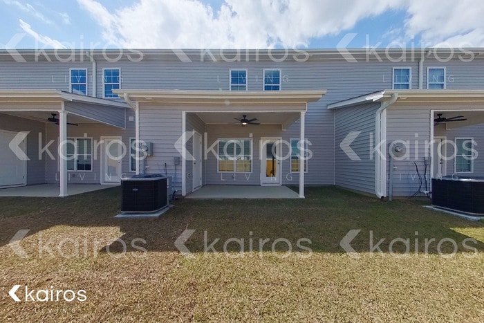 Building Photo - 3717 Oak Leaf Wy