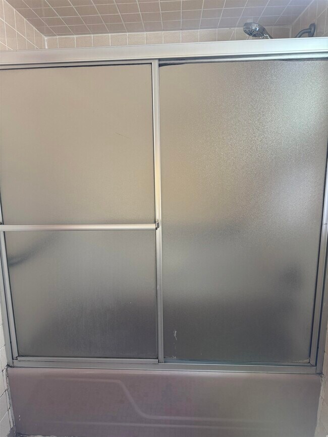 Building Photo - 108 Evergreen St