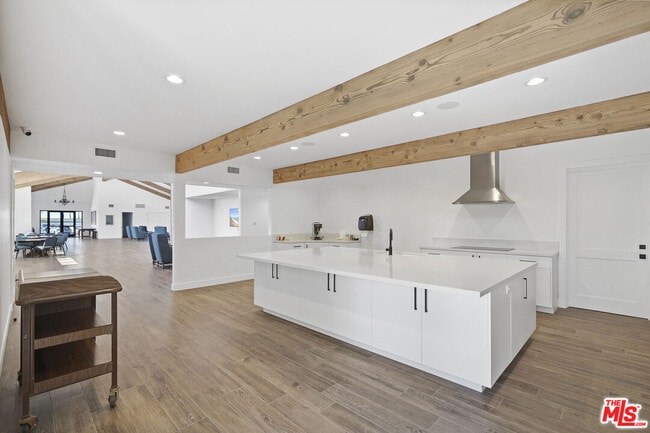 Building Photo - 29500 Heathercliff Rd