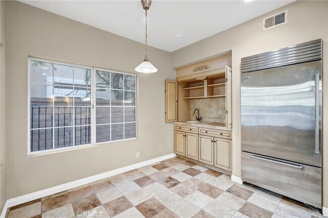 Building Photo - 25711 Wood Brook Rd