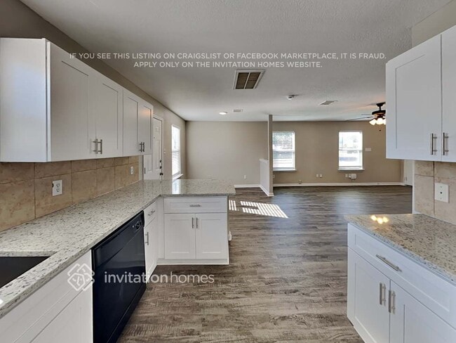 Building Photo - 3827 Middlecrest Ln