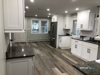 Building Photo - 65 Roseville St