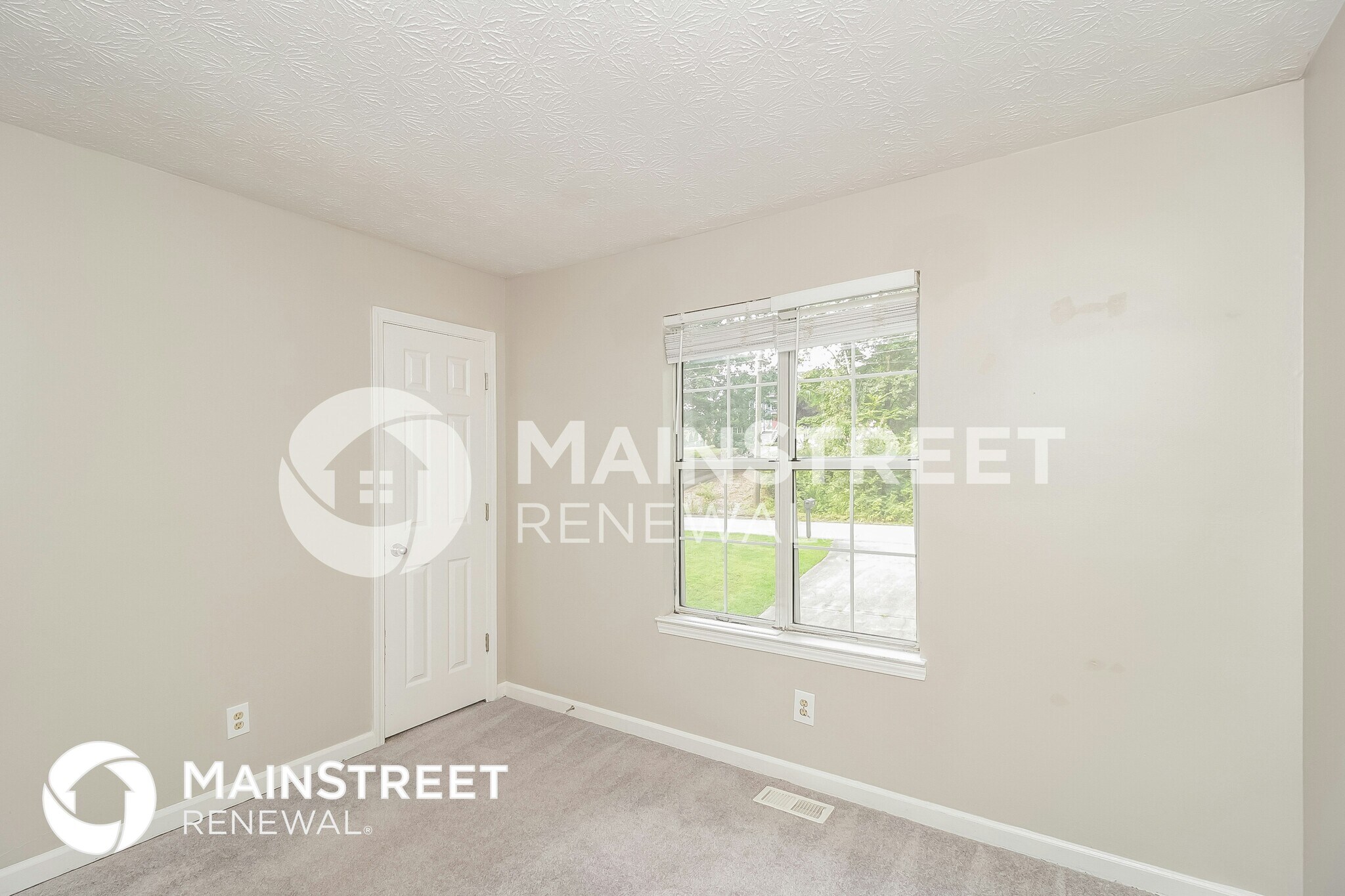 Building Photo - 124 Emerald Pines Dr