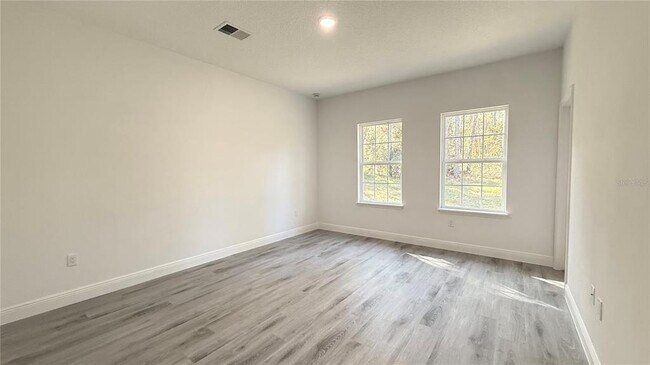 Building Photo - 7432 N Cricket Dr