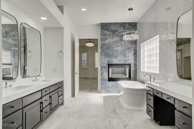 Building Photo - 2132 Lookout Point Cir