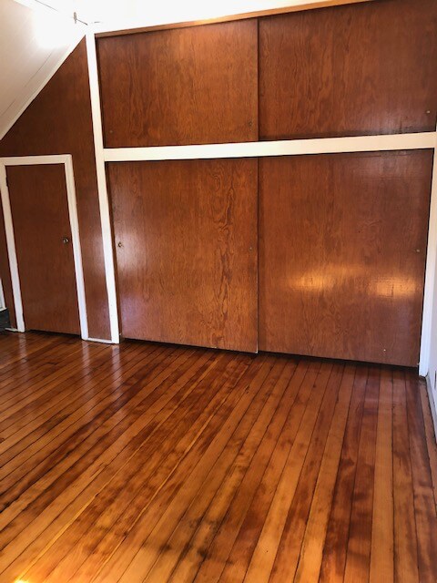 Building Photo - 1273 Queen St