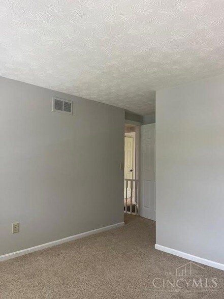 Building Photo - 8059 Hetz Dr