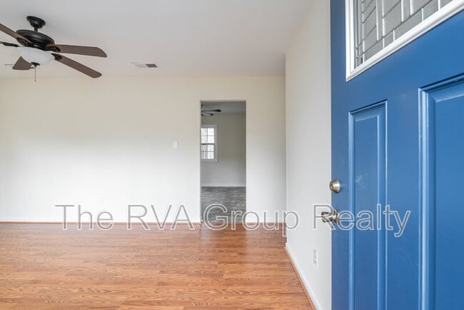 Building Photo - 8907 Huntingcreek Terrace