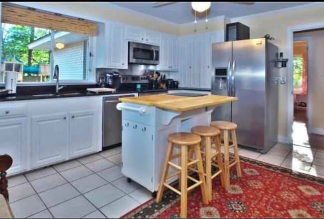 Building Photo - 406 Owens Dr