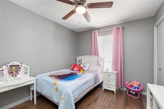 Building Photo - 16458 Brookford Dr