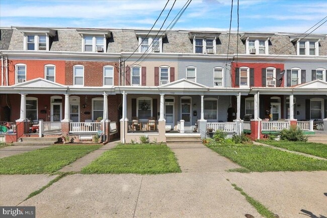 Building Photo - 536 S Fourth St