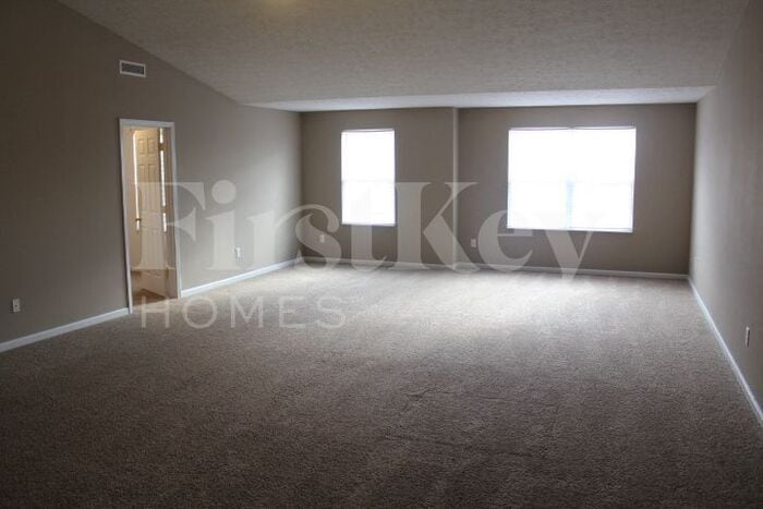 Building Photo - 8810 Scotland Dr