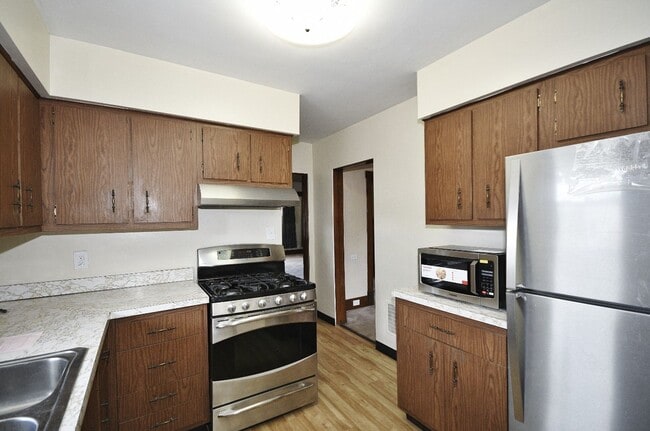 Building Photo - Charming 3-bedroom, 1-bathroom house locat...