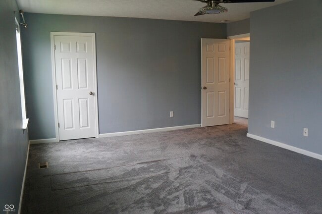 Building Photo - 3177 Underwood Dr